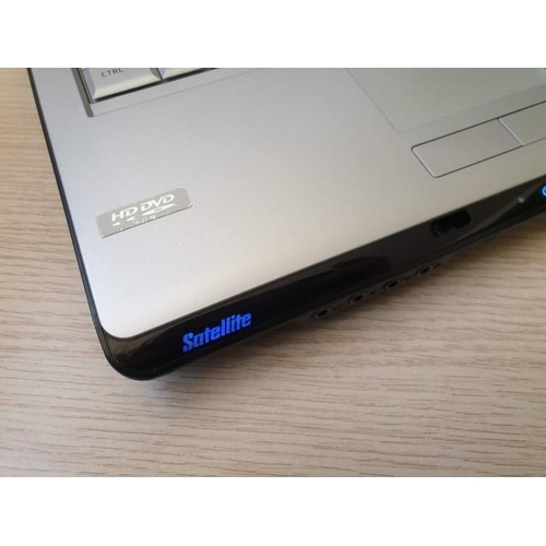 44A - Toshiba Satellite P200-1BK Laptop, Intel Core 2 DVD CPU, 2.20 GHz, 2GB Ram, 100GB HD Windows Vista H... 