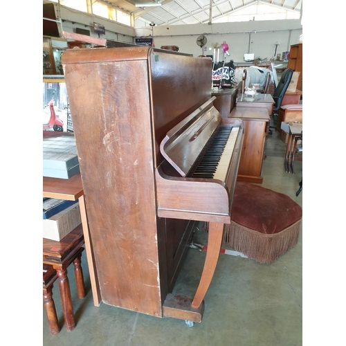 262 - Paul Gerald Piano Mahoghany Cased Upright Vintage 47