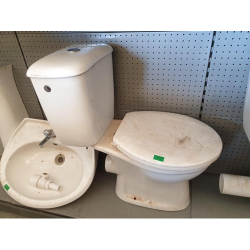 473 - White Ceramic Toilet / WC