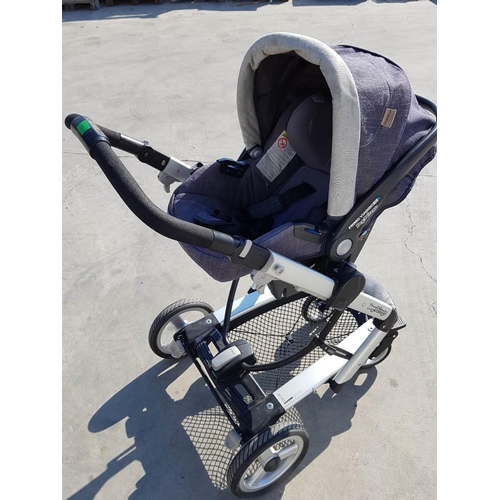 76 - 'Peg-Perego' Skate Stroller / Pram System with Car Seat and Bassinet