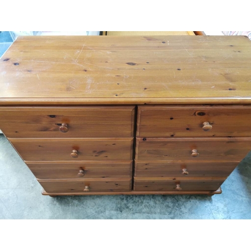 265 - 8 - Drawer Chest of Drawers