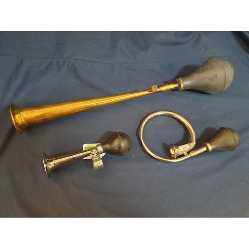 68 - 3 x Horns; Vintage Style Car Horn, Bike Horn and Hunting Horn (3)