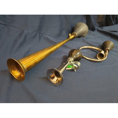 68 - 3 x Horns; Vintage Style Car Horn, Bike Horn and Hunting Horn (3)