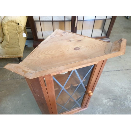 23 - Solid Pine Corner Display Cabinet with Leaded Glazed Door and 3 - Shelves (45cm x 45cm x 87cm Overal... 