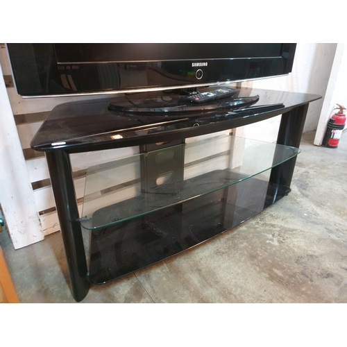 70 - Samsung 40'' TV (Model: LE40S86BDX/XEC) with All-in-one Remote and Black Glass TV Stand