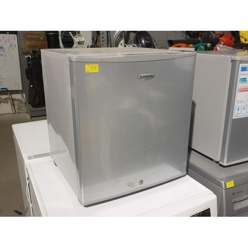westpoint small fridge