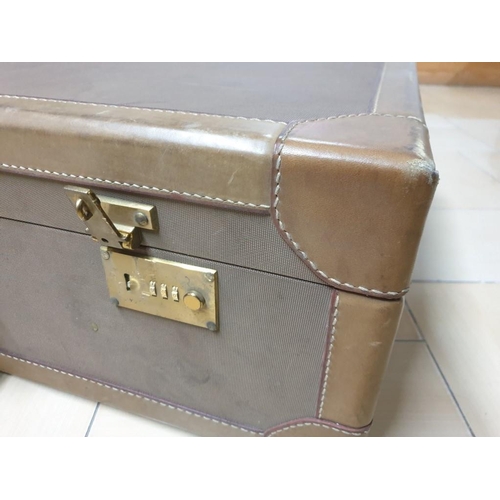 205 - Vintage Suitcase (Made in Italy)