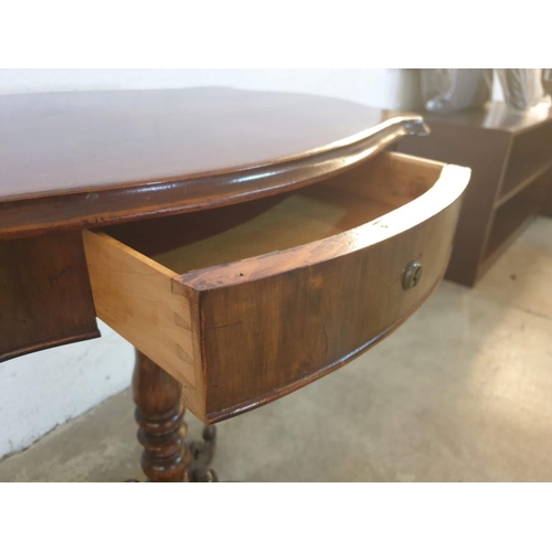 293 - Victorian Mahogany Seprentine Top Side Table with Drawer on Pedestal leg, Splayed with 4 x Cabriole ... 