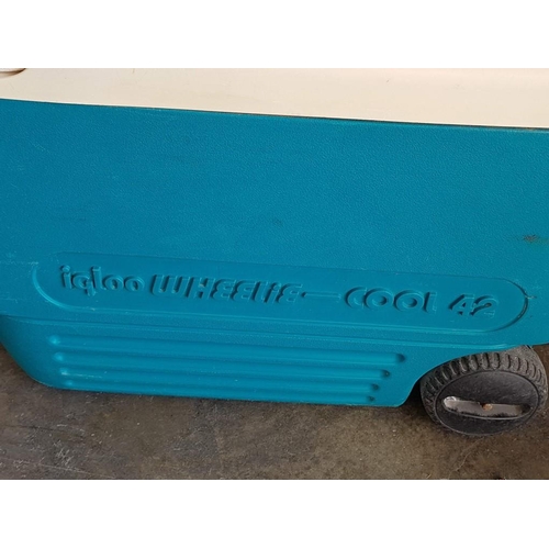 332 - iGLoo Wheelie Coll 42 Large Cool Box on Wheels with Handle