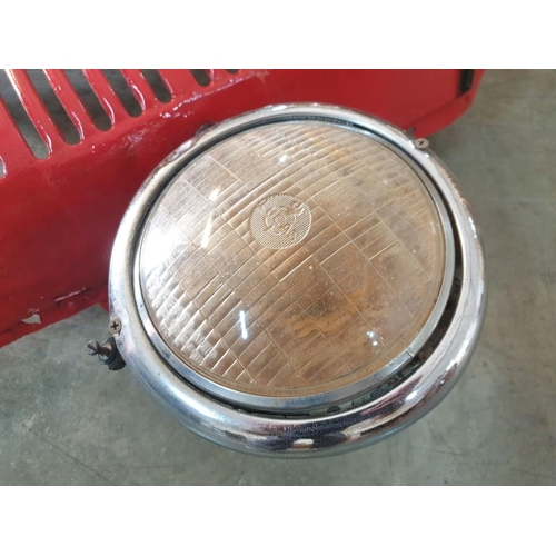 9 - Antique Car / Van Grill with Head Lights (Circa 1910) (Approx. H:84cm)