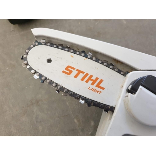 66 - Stihl GTA26 Cordless / Battery Garden Pruner *Working when Lotted*