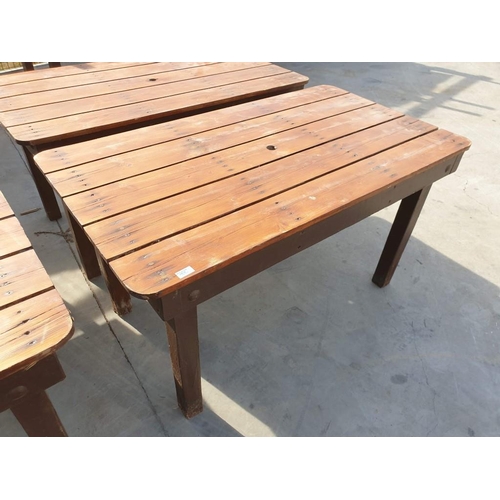 76 - Solid Wood Garden / Patio Table (or Rustic Dinning Table) (133cm x 75cm x 72cm)