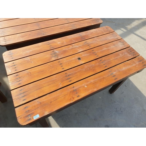 76 - Solid Wood Garden / Patio Table (or Rustic Dinning Table) (133cm x 75cm x 72cm)