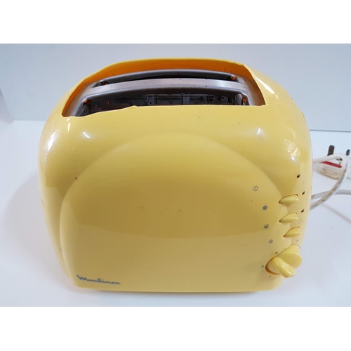 226 - Moullinex Yellow Colour 2 x Slicer Toaster (A/F)