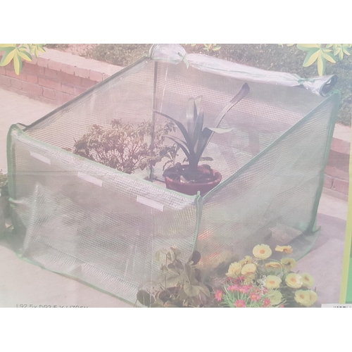 229 - Greenhouse PVC + PE (92.5cm x 92.5cm x 70cm) Boxed