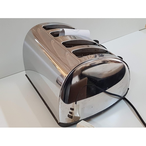 234 - Kenwood TTM404 4 x Slice Toaster