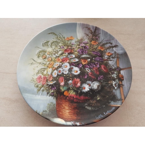 217 - Classic Rose Blumental, German Decorative Plate, 1991, 