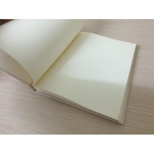 44 - A Cream Finish Wedding Album by Cartissimo (VAR 1057)