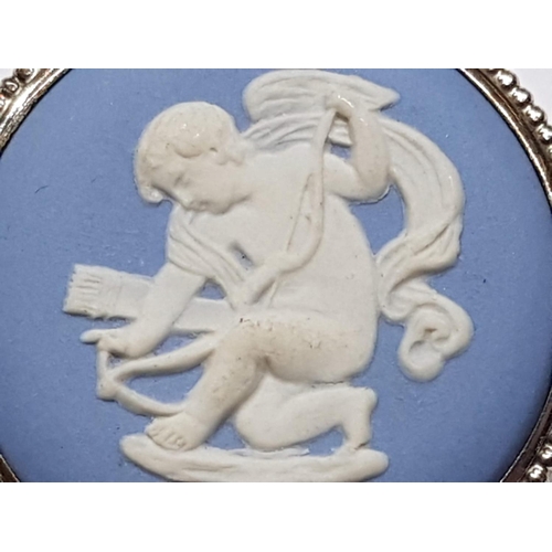 28 - Blue Wedgwood Jasperware & Silver Round Broach (Ø3cm)