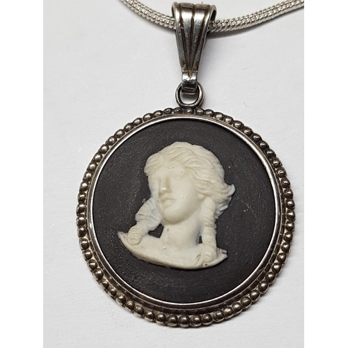 31 - Black Wedgwood / Silver Round (Ø2cm) Pendant with Silver Chain (51cm)