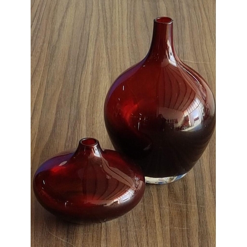 687 - Pair of Matching Modern Red Glass Vases (H:10cm & H:22cm)