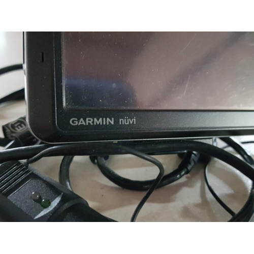 146A - Garmin Nuvi Satnav GPS *Working when Lotted*
