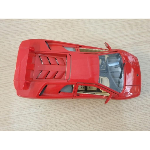 Burago 1/18 - Lamborghini Diablo 1990 - Modèle Exposé, Très Bon état + Boîte