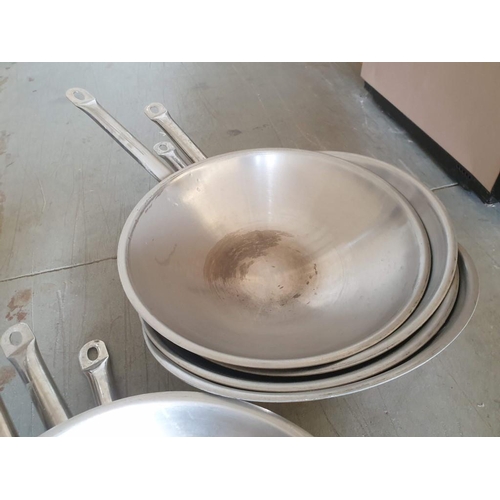 493 - Approx 20 x Stainless Steel Woks (Ø 38cm)