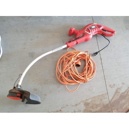 610 - Black & Decker Electric Strimmer (GL720)