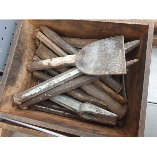 626 - Box of Hammers Assorted and Chisels (2)