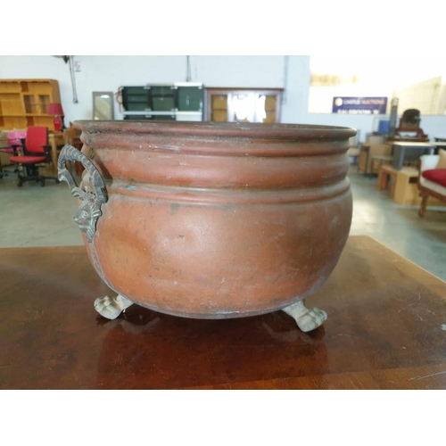 70 - Large Copper Planter with Claw Feet, Approx Ø32cm H:23cm)