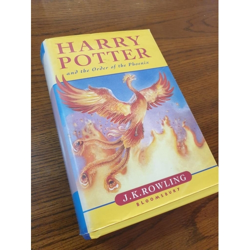 71 - Harry Potter and The Order of the Phonenix First Edition Hard Back Book (ISBN 0747551006)