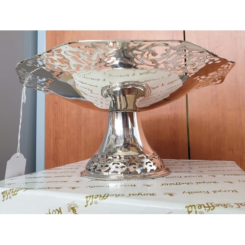 790 - Large Royal Sheffield Silver Plated Fruit Bowl on Pedestal Leg with Original Box (Approx. 31cm Diame... 