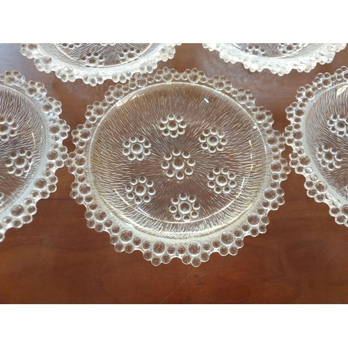 102 - Set of 8 x Decorative Glass Plates