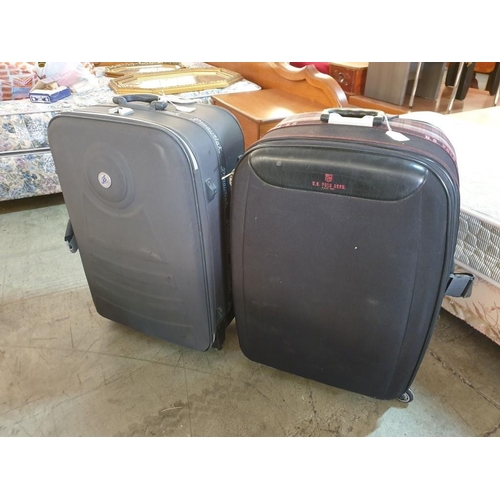 584 - 2 x Large Suitcases