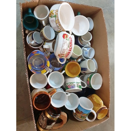 534 - Box of Assorted Mugs