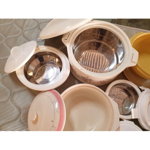 543 - Qty of Kitchen Items; Lidded Thermal Containers, Egg Holder, Casserole Dish etc