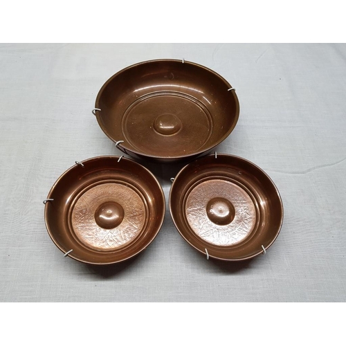 764 - Set of 3 x Copper Decorative Bowls - Wall Ornaments (1 x Ø21cm & 2 x Ø14cm each)