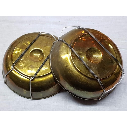 766 - Brass Wall Ornaments inc; Pair of Matching Bowls (Ø19cm & Ø20cm & 2 x Plates (Ø26cm & Ø26.5cm)