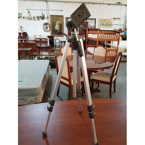 516 - Tripod Modern and Vintage (A/F)