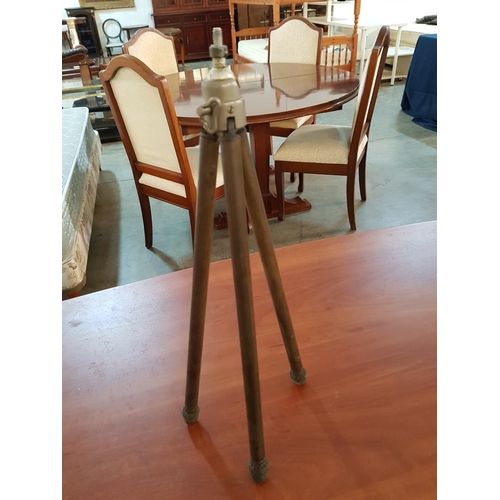 516 - Tripod Modern and Vintage (A/F)