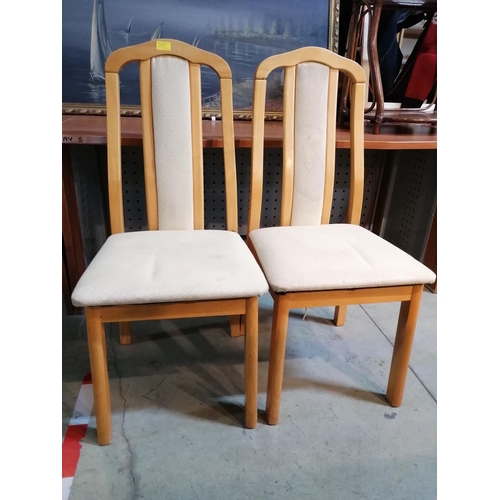 698 - 2 x Dinning Chairs