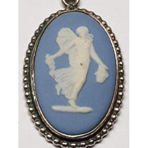 712 - Oval Silver / Blue Wedgwood Pendant (2.5cm)