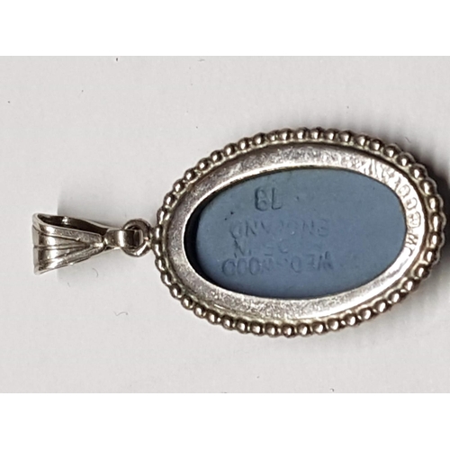 712 - Oval Silver / Blue Wedgwood Pendant (2.5cm)