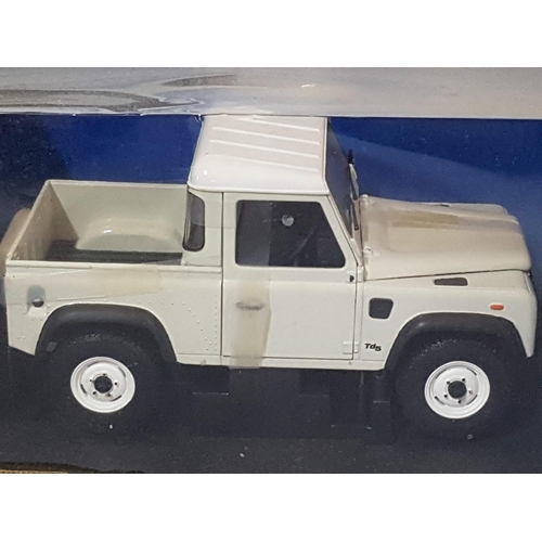 189 - Universal Hobbies (1:18 Metal Model) 90's Pick Up