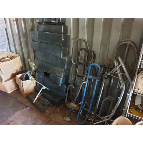 150A - Go-Karts and Container - ‘Business-in-a-box’!

This ‘job lot’ includes: 36 x Go-Karts and over 30 En... 