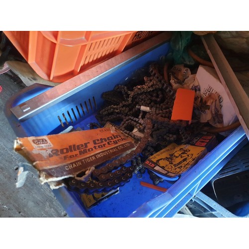 150A - Go-Karts and Container - ‘Business-in-a-box’!

This ‘job lot’ includes: 36 x Go-Karts and over 30 En... 