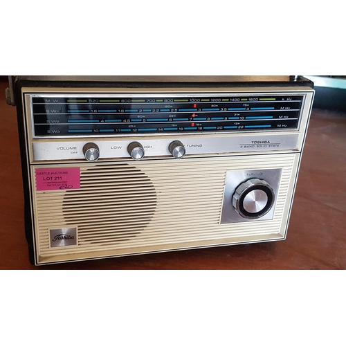211 - Toshiba Vintage Radio (Un-Tested)