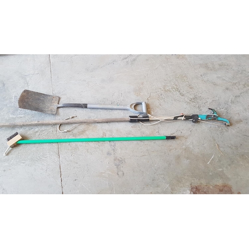 358 - Tree Branch Cutter, Spade & Fath Weeder