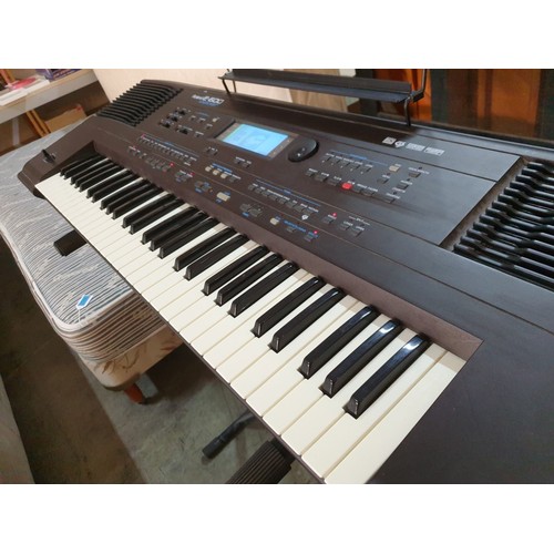 222 - Roland E-600 (61 Note Intelligent Keyboard) Touch Screen Smart Accompaniment, 64-Voice Polyphony, 16... 